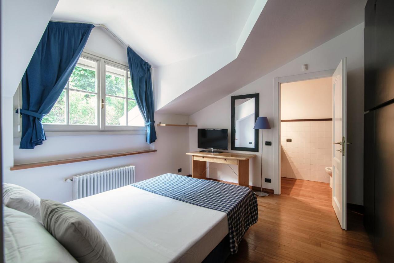 I D'A Charming Penthouse - Lake View- Como- House-130 Mt-2 Double Bedrooms And 2 Double Bathrooms A Spacious Living Room-Full Equipped Kitchen-Private Garden And Terrace-Private Covered Parking 外观 照片