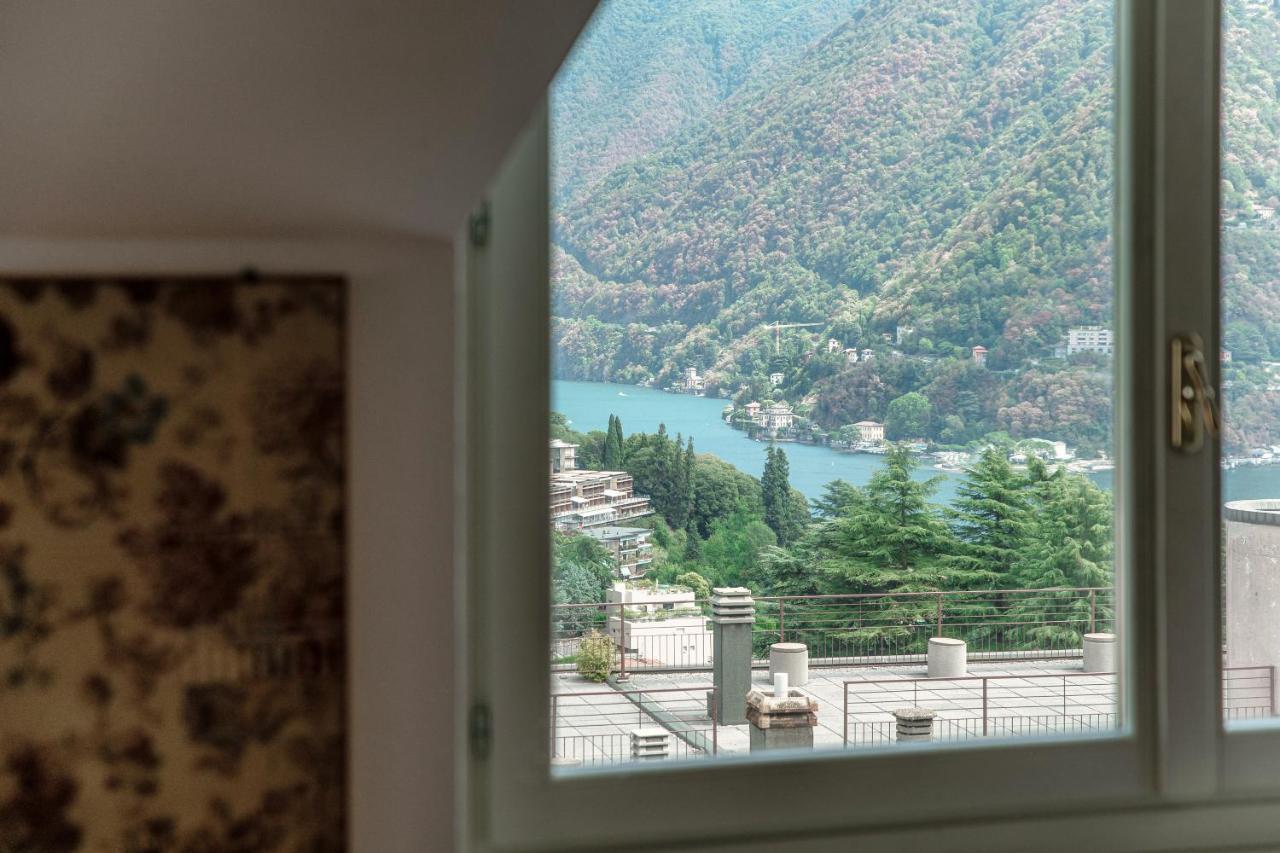 I D'A Charming Penthouse - Lake View- Como- House-130 Mt-2 Double Bedrooms And 2 Double Bathrooms A Spacious Living Room-Full Equipped Kitchen-Private Garden And Terrace-Private Covered Parking 外观 照片