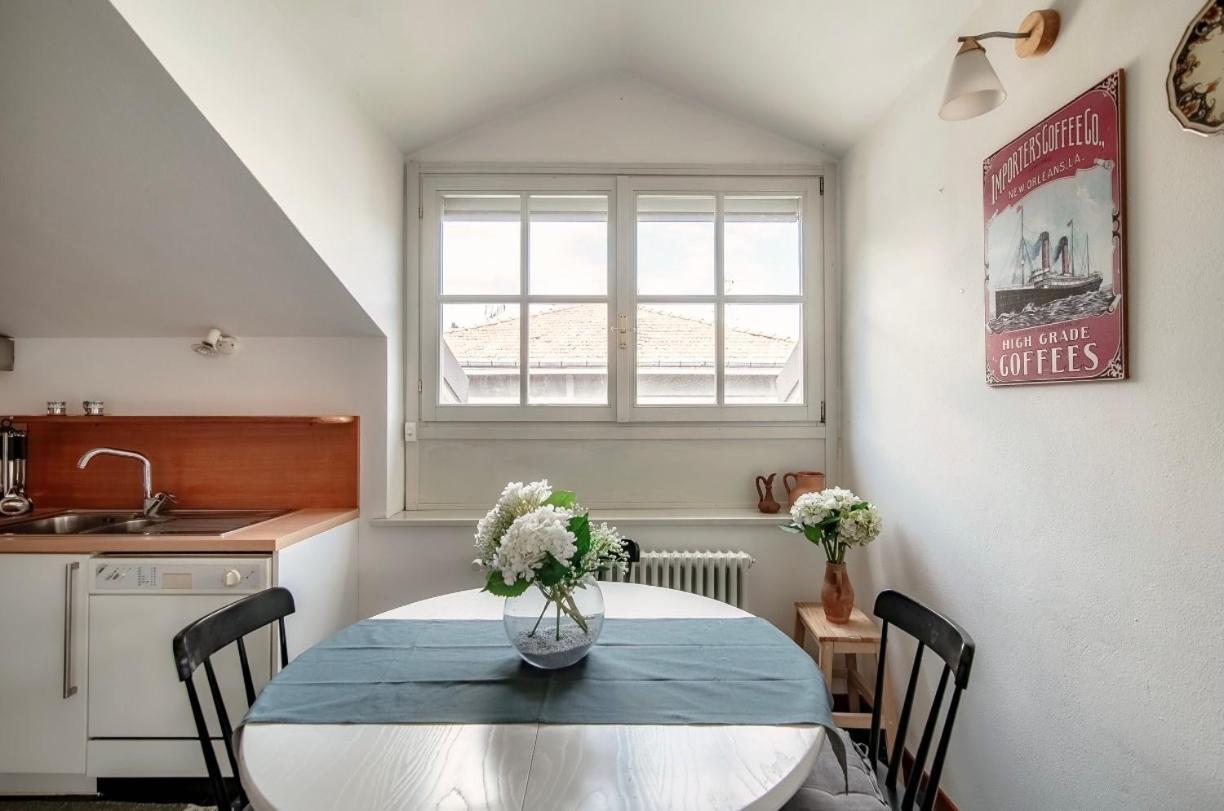 I D'A Charming Penthouse - Lake View- Como- House-130 Mt-2 Double Bedrooms And 2 Double Bathrooms A Spacious Living Room-Full Equipped Kitchen-Private Garden And Terrace-Private Covered Parking 外观 照片