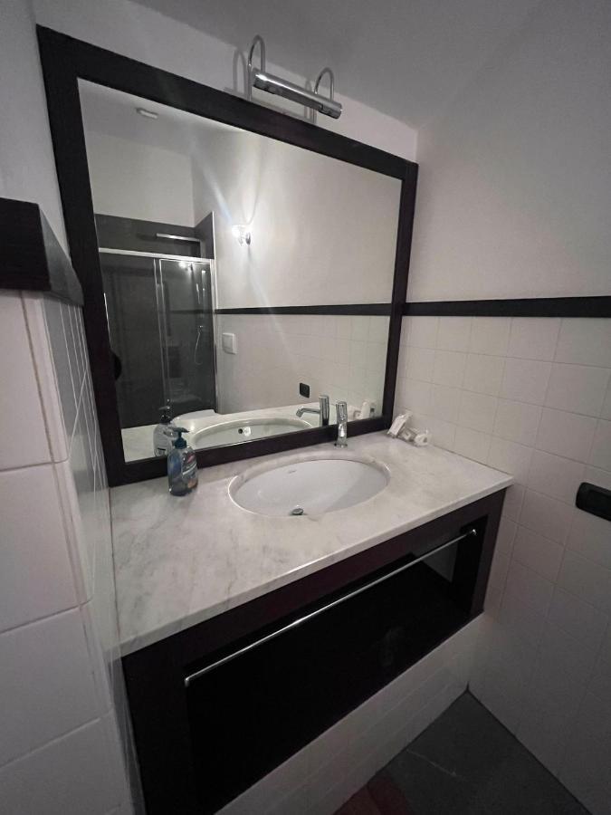 I D'A Charming Penthouse - Lake View- Como- House-130 Mt-2 Double Bedrooms And 2 Double Bathrooms A Spacious Living Room-Full Equipped Kitchen-Private Garden And Terrace-Private Covered Parking 外观 照片